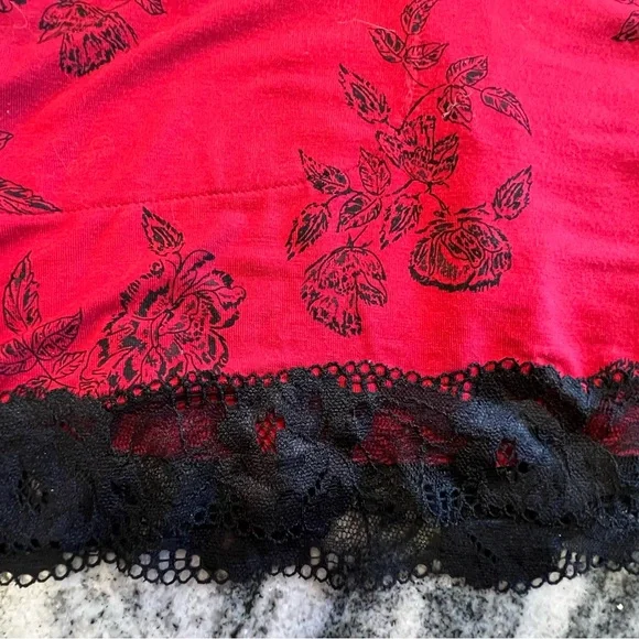 SOMA❤️2 Pc Elegant Red & Black Lace Sleepwear Set- Shorts & Lacy Cami Top - Picture 11 of 13